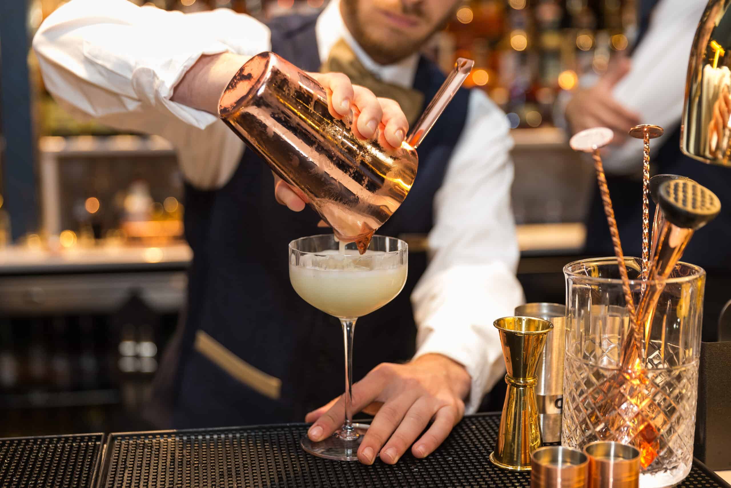 Bar,Restaurant,Cocktails